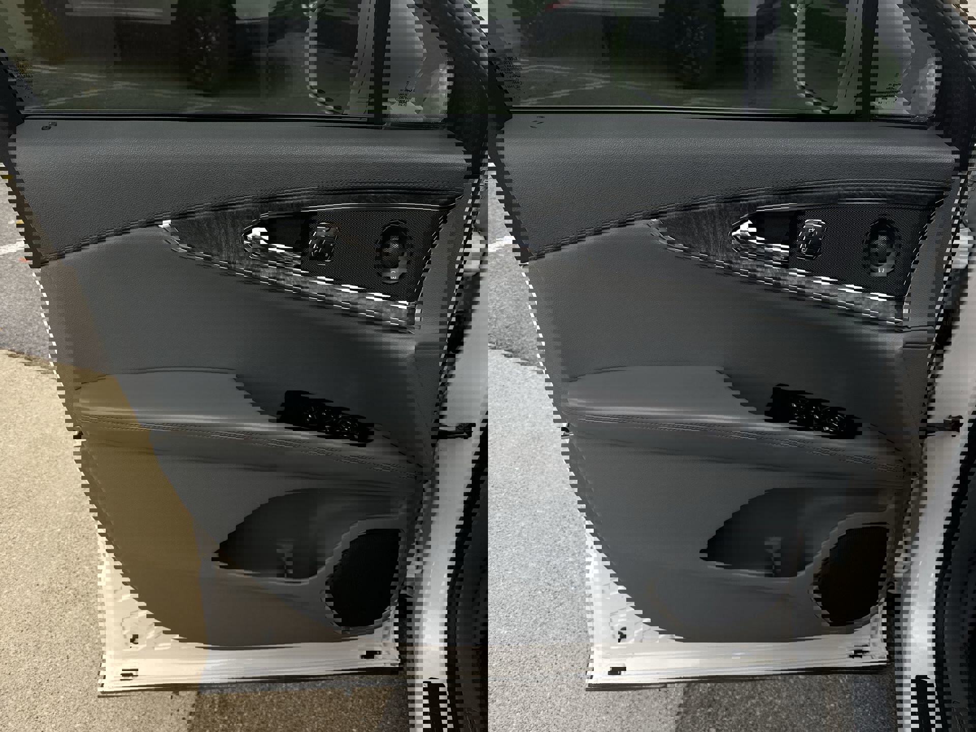 Used 2019 Lincoln Nautilus Reserve image 23