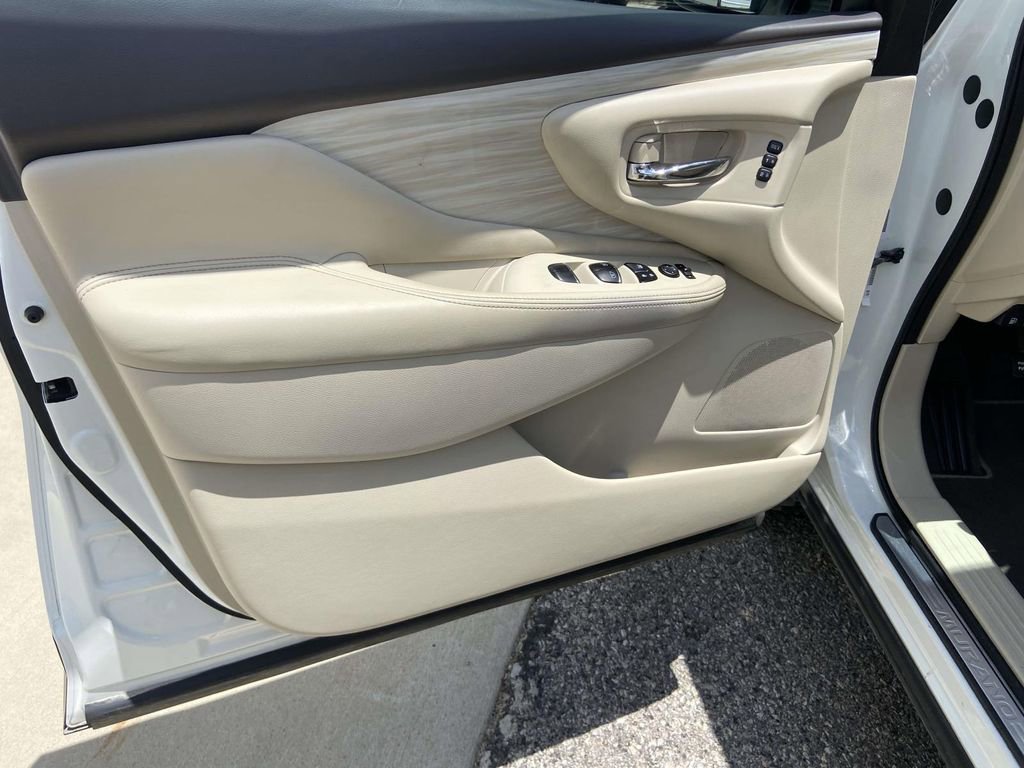 Used 2018 Nissan Murano Platinum w/ Cargo Package FWD image 15