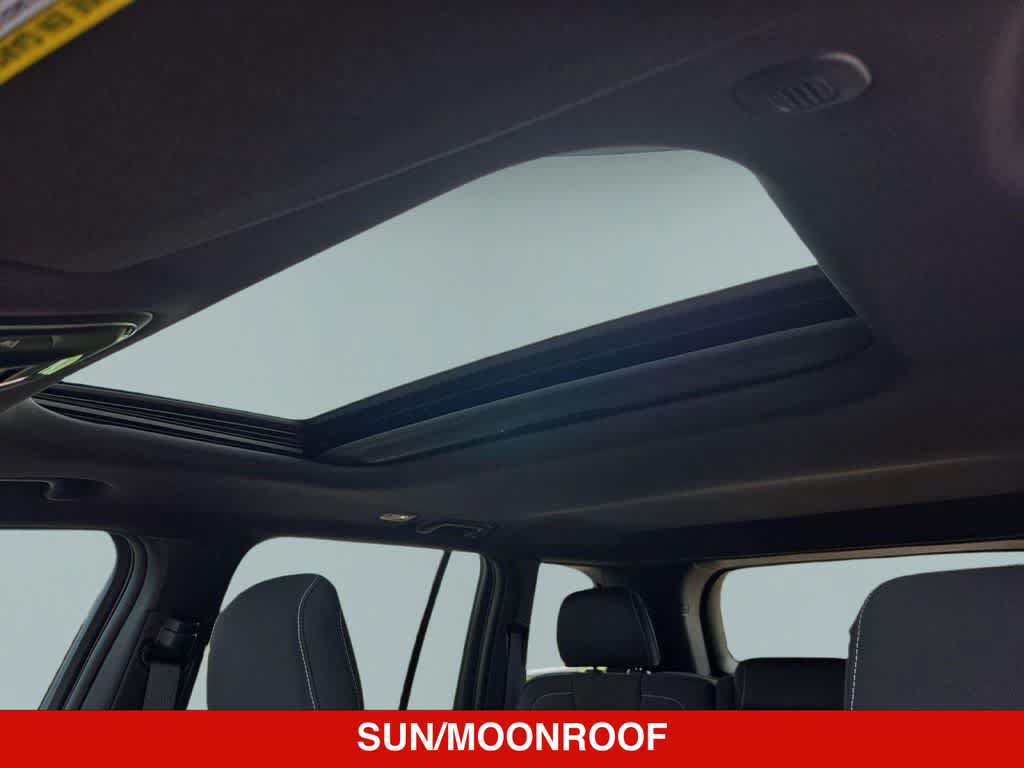 New 2026 Jeep Grand Cherokee Laredo X RWD image 17