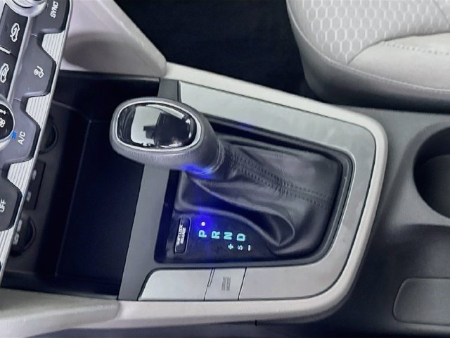 Used 2020 Hyundai Elantra SE FWD image 19