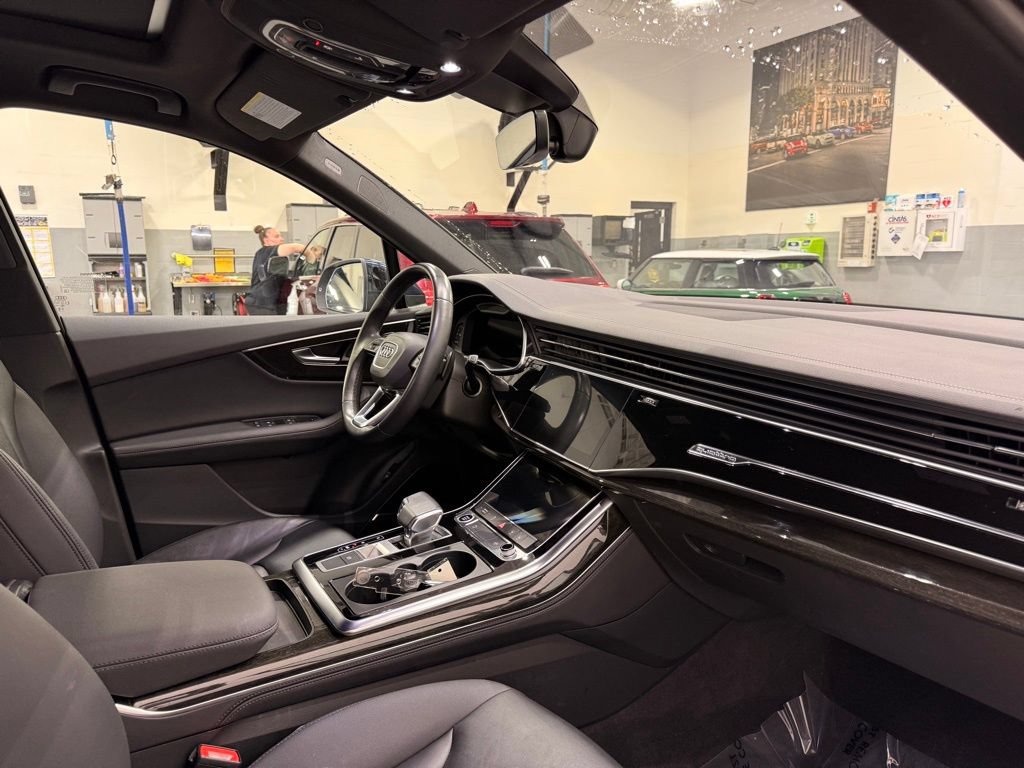 Used 2023 Audi Q7 2.0T Premium Plus w/ Premium Plus Package AWD/4WD image 30