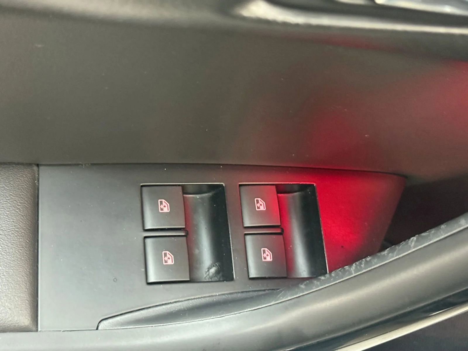 Used 2018 Buick Cascada Sport Touring w/ Dark Effects Package image 16