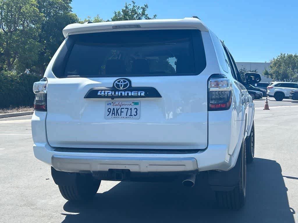 Used 2020 Toyota 4Runner TRD Off-Road AWD/4WD image 3