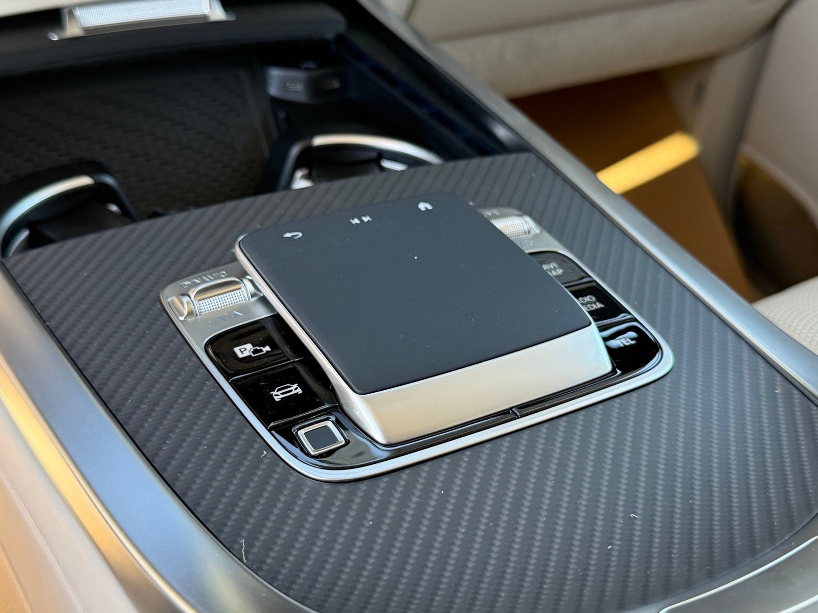 New 2027 Mercedes-Benz G 63 AMG 4MATIC image 24