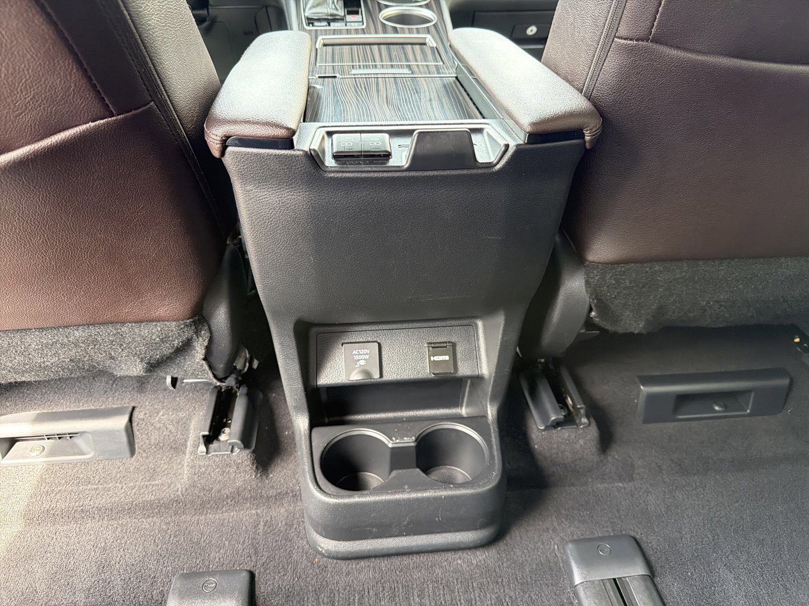 Used 2021 Toyota Sienna Platinum AWD/4WD image 24