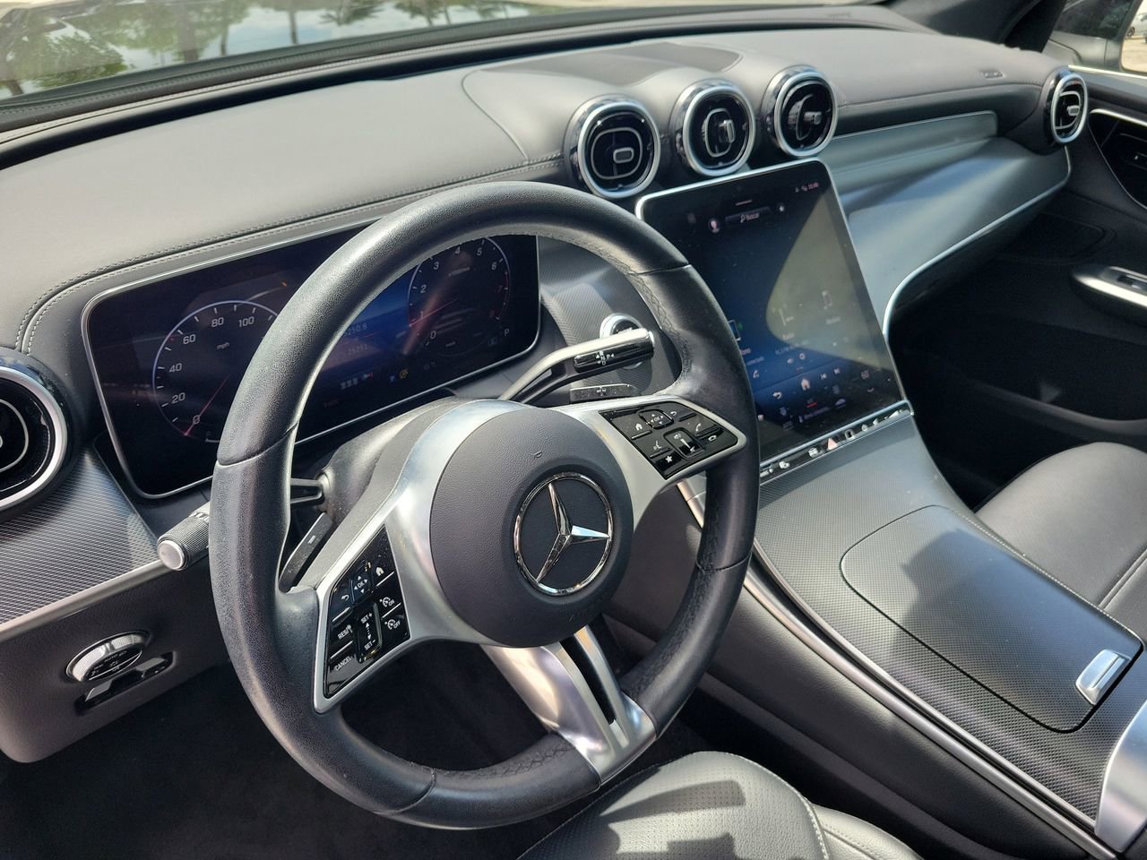 Certified 2024 Mercedes-Benz GLC 300 image 24