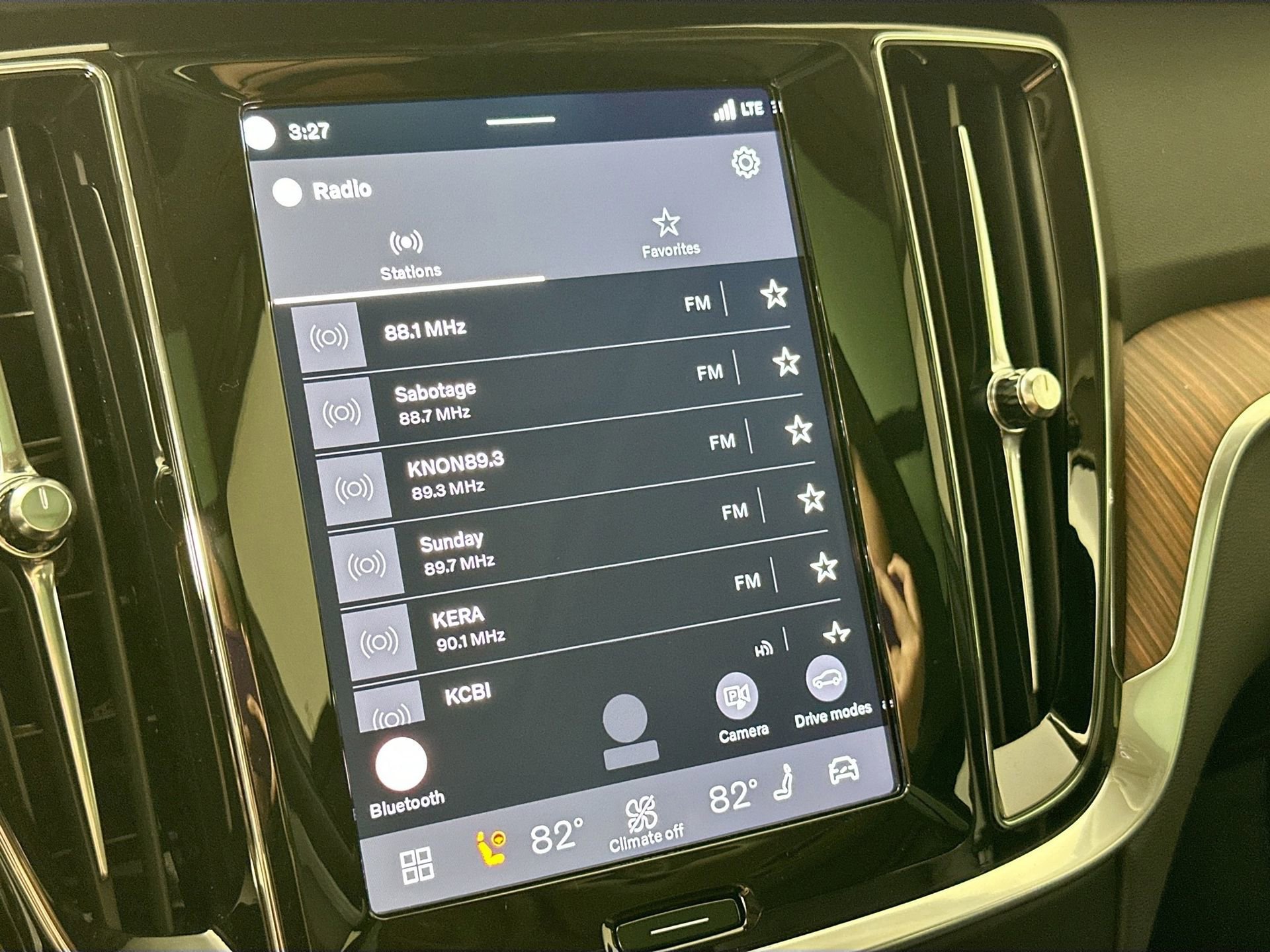 New 2026 Volvo V60 B5 Cross Country Plus w/ Protection Package Premier image 14