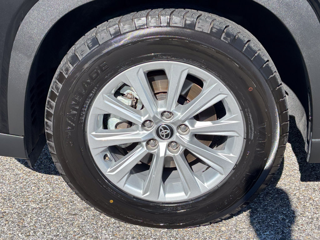 Certified 2025 Toyota Grand Highlander AWD image 52