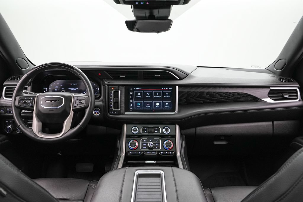 Used 2024 GMC Yukon Denali w/ Denali Reserve Package AWD/4WD image 17