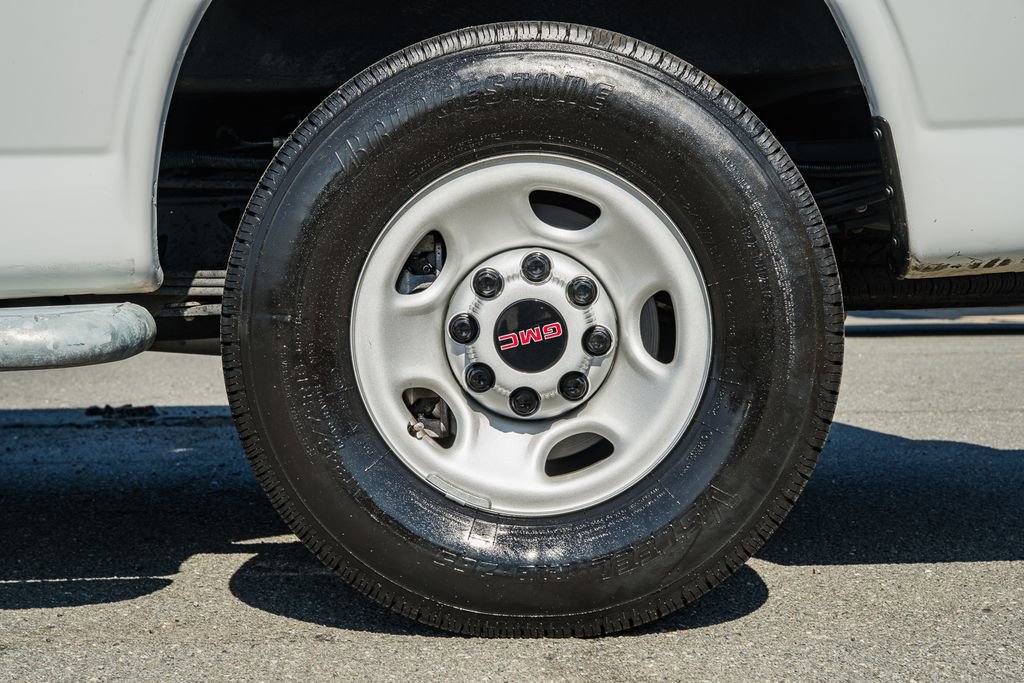 Used 2024 GMC Savana 2500 w/ Driver Convenience Package image 23