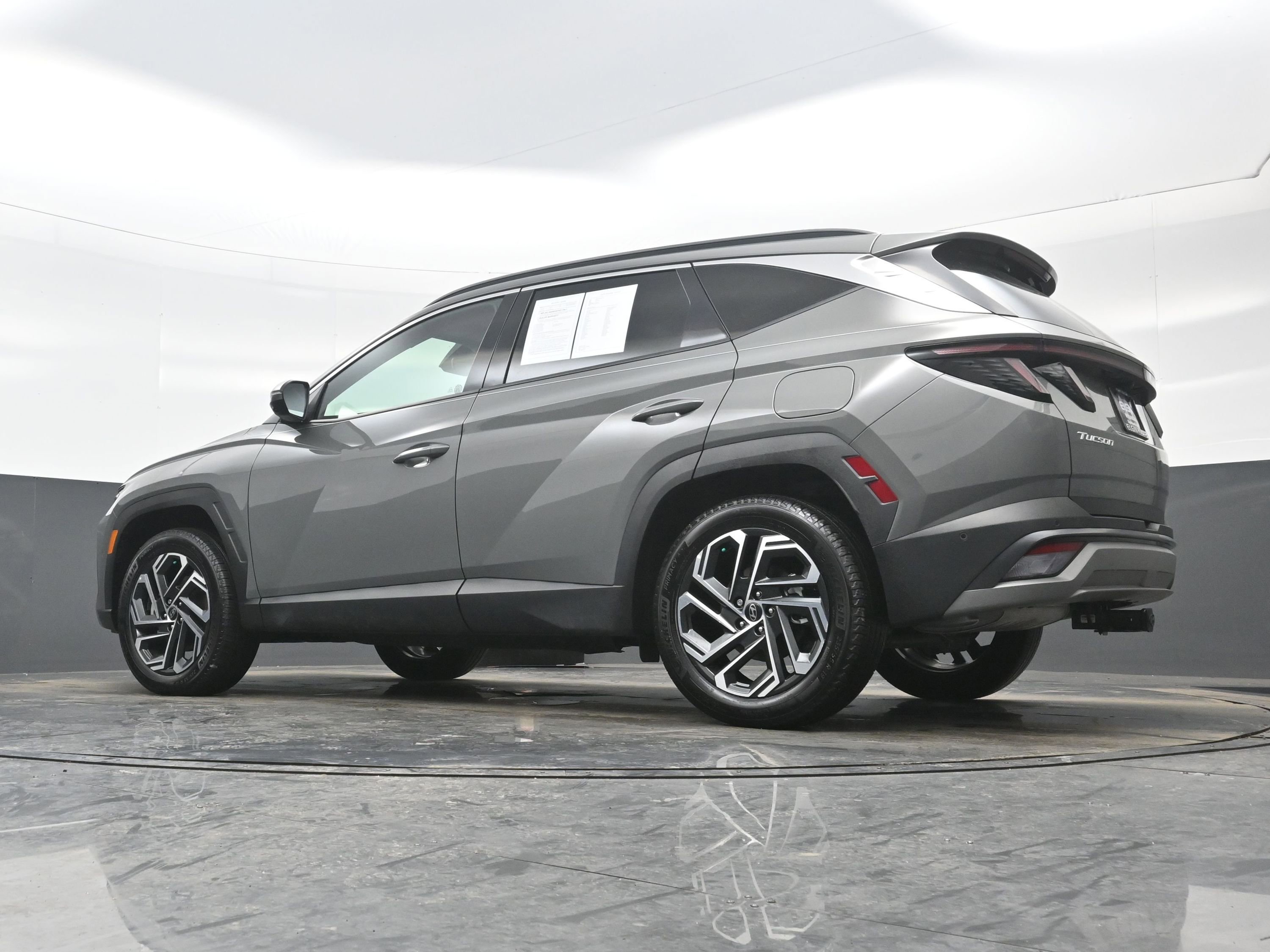 Certified 2025 Hyundai Tucson Limited image 30