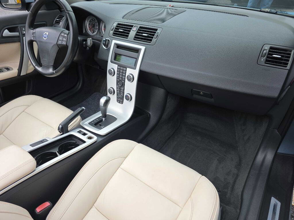 Used 2013 Volvo C70 T5 image 18