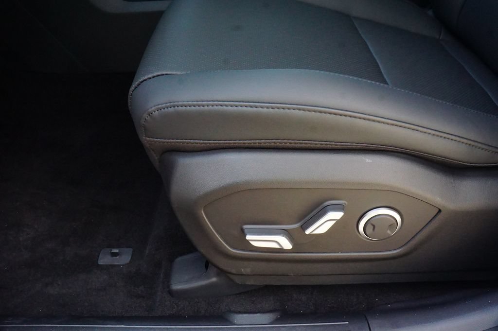 New 2026 Hyundai Santa Fe XRT AWD/4WD image 17