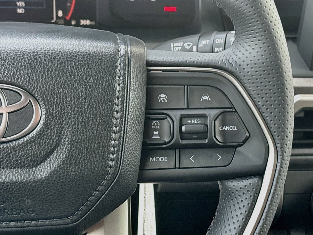 New 2026 Toyota 4Runner SR5 AWD/4WD image 12