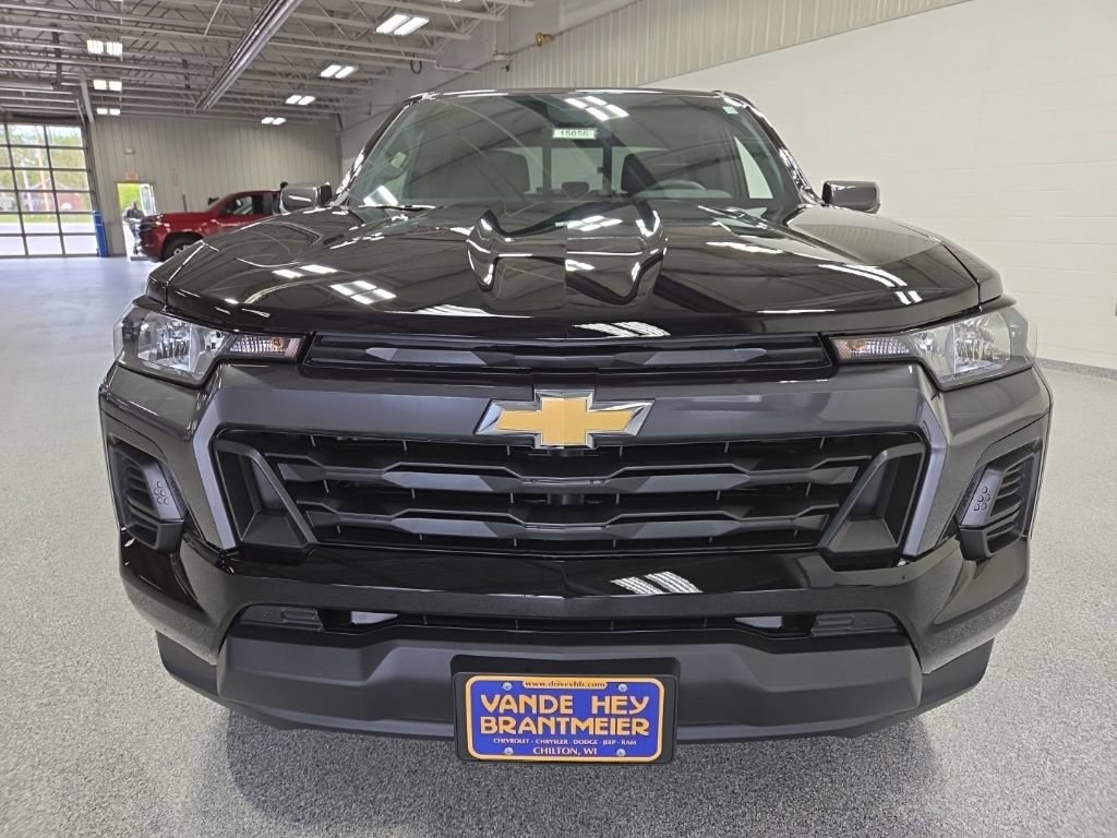 New 2026 Chevrolet Colorado LT w/ Advanced Trailering Package AWD/4WD image 2