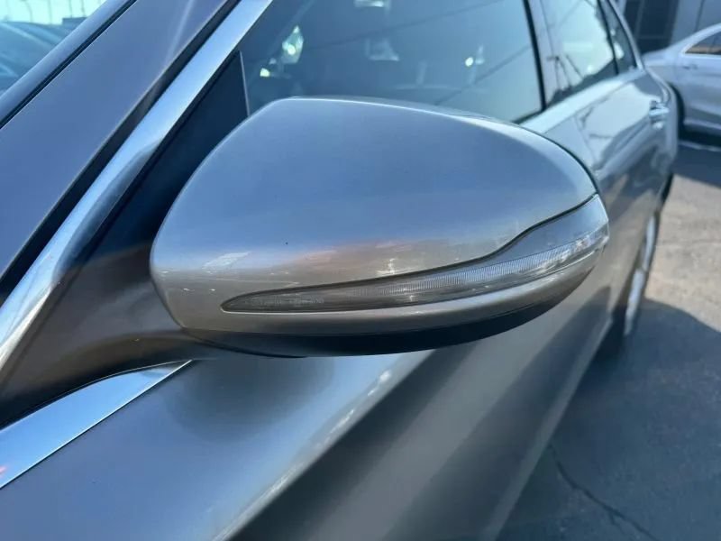 Used 2019 Mercedes-Benz C 300 4MATIC Sedan image 10