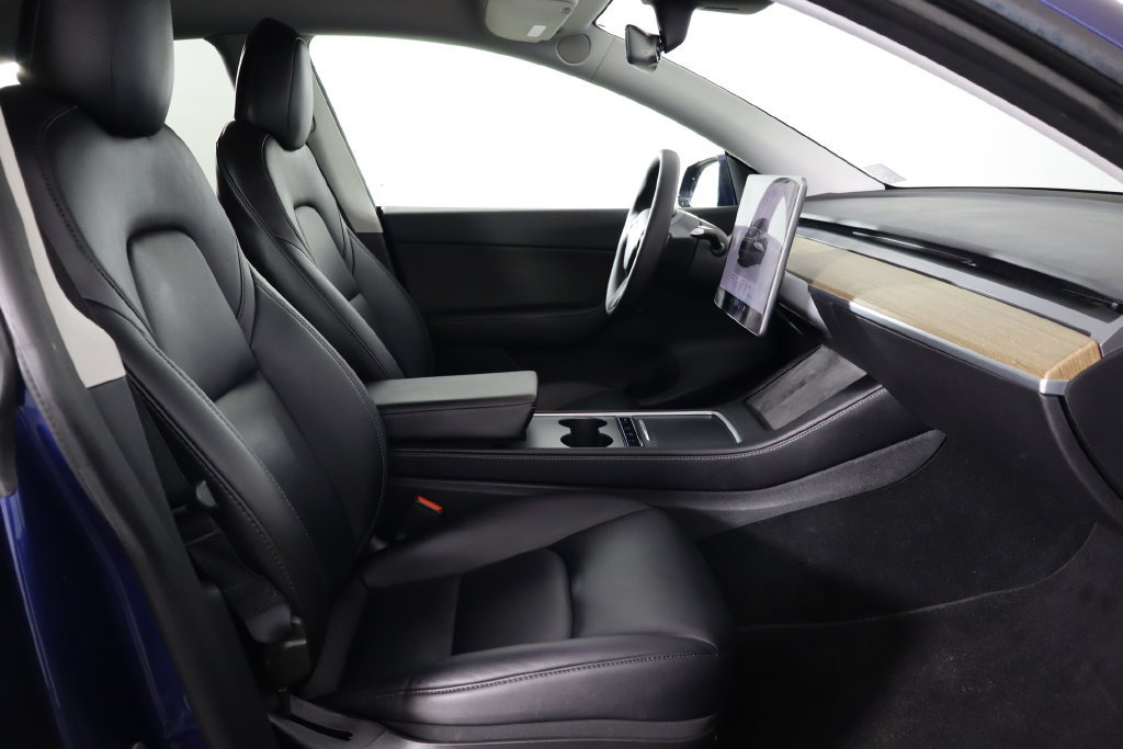 Used 2022 Tesla Model Y Performance AWD/4WD image 16