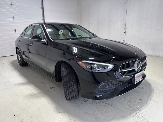 Used 2023 Mercedes-Benz C 300 4MATIC Sedan image 3