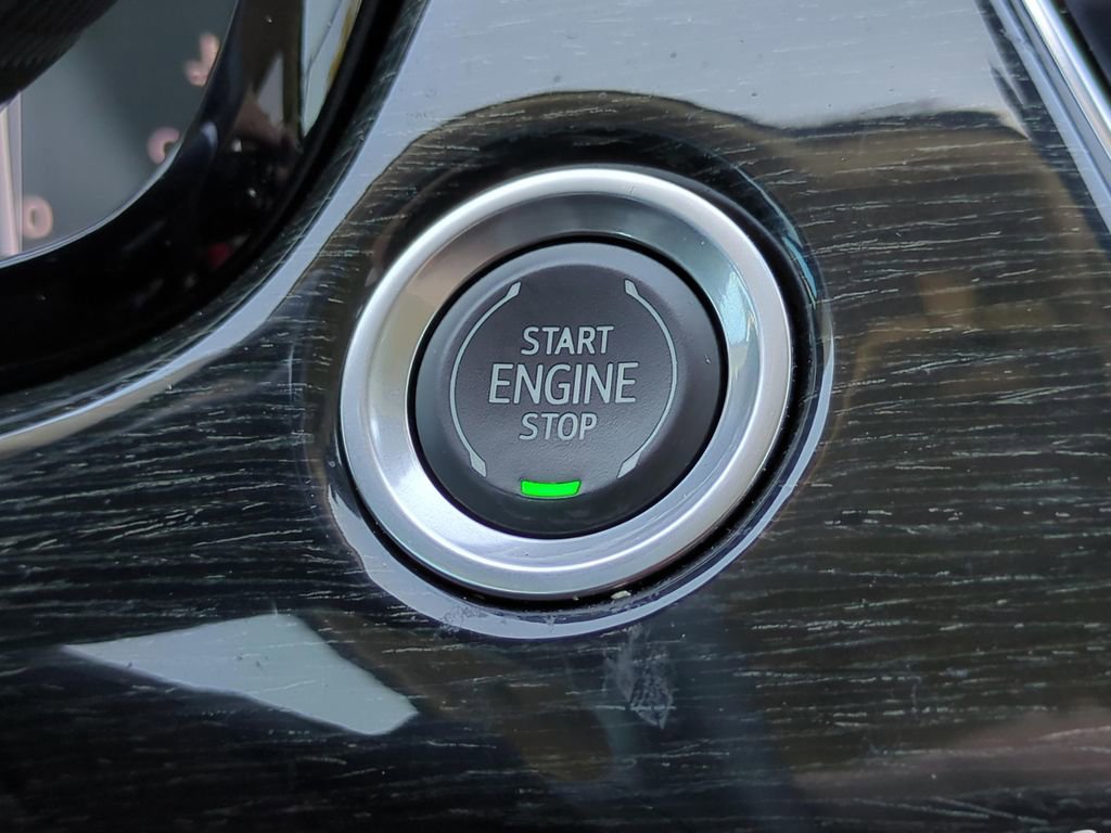 Used 2022 Cadillac XT6 Premium Luxury w/ Technology Package FWD image 28