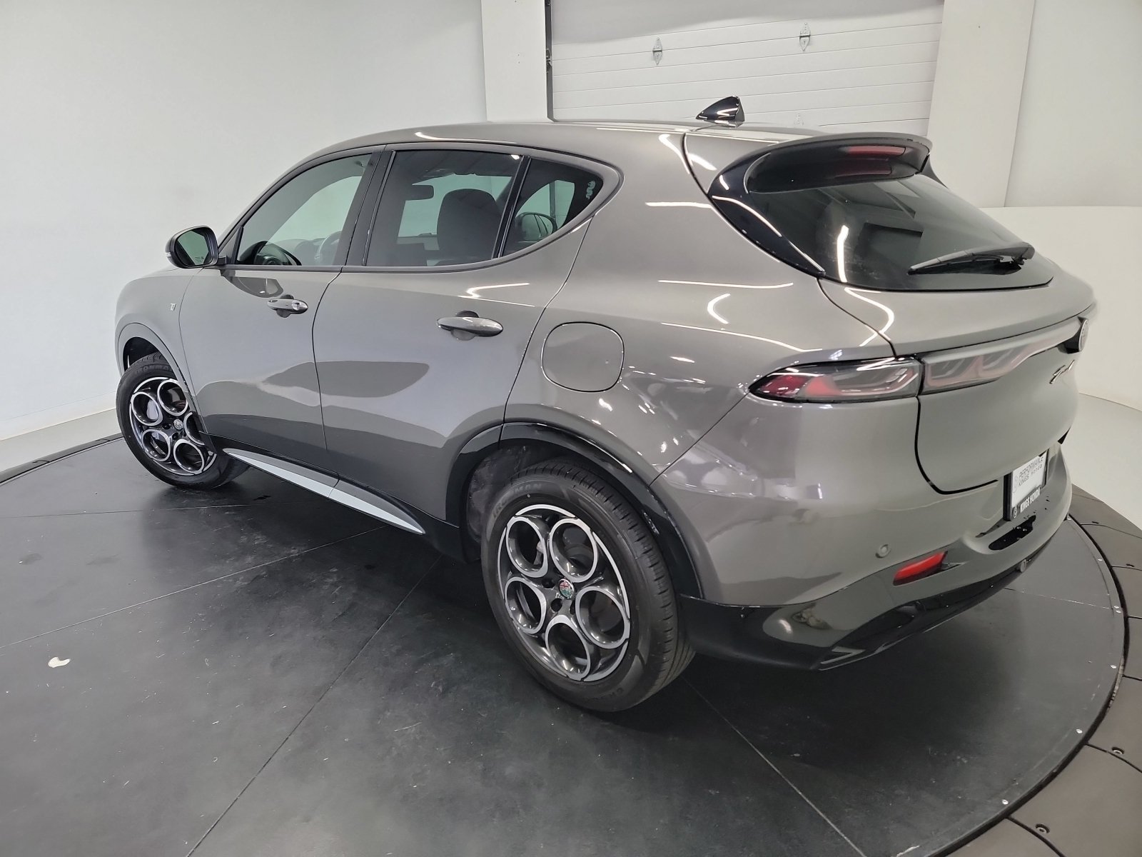 Used 2024 Alfa Romeo Tonale Ti AWD/4WD image 6