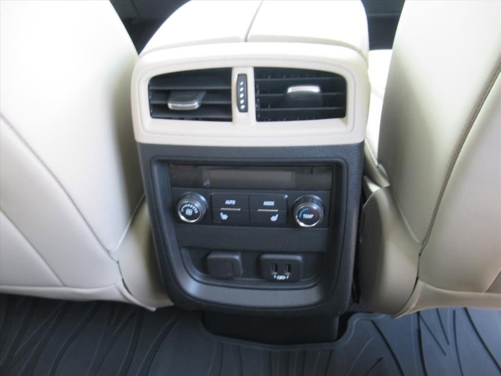 Used 2020 Buick Envision Premium w/ LPO, Cargo Package AWD/4WD image 31