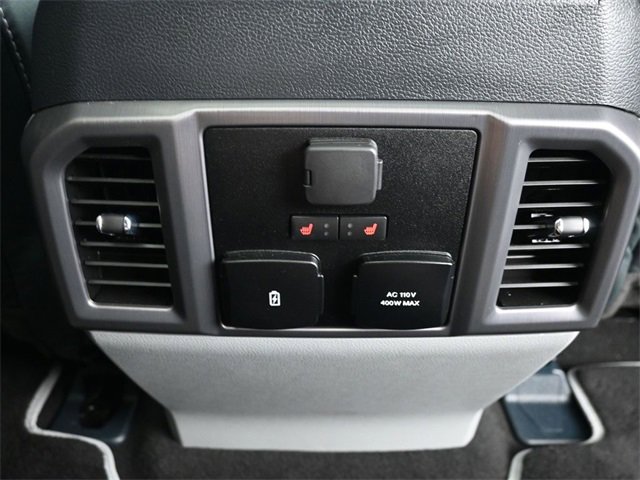 Used 2022 Ford F450 Limited image 15