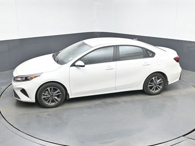 Used 2023 Kia Forte LXS w/ LXS Technology Package FWD image 22