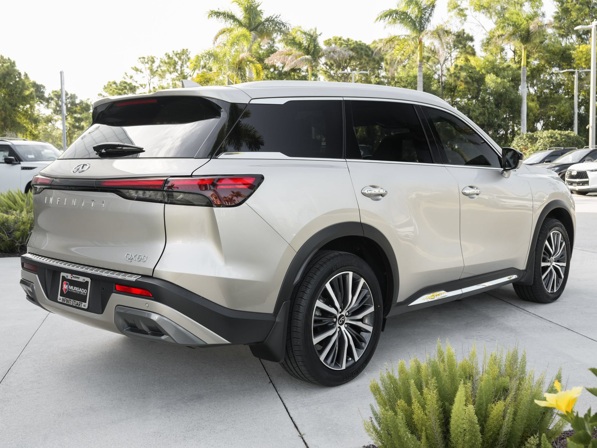 Certified 2023 INFINITI QX60 Sensory w/ Vision Package FWD image 24