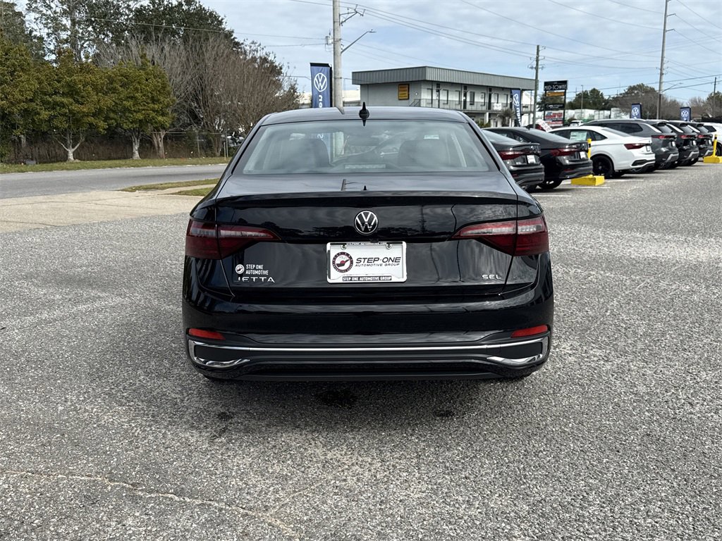 Used 2024 Volkswagen Jetta SEL image 6