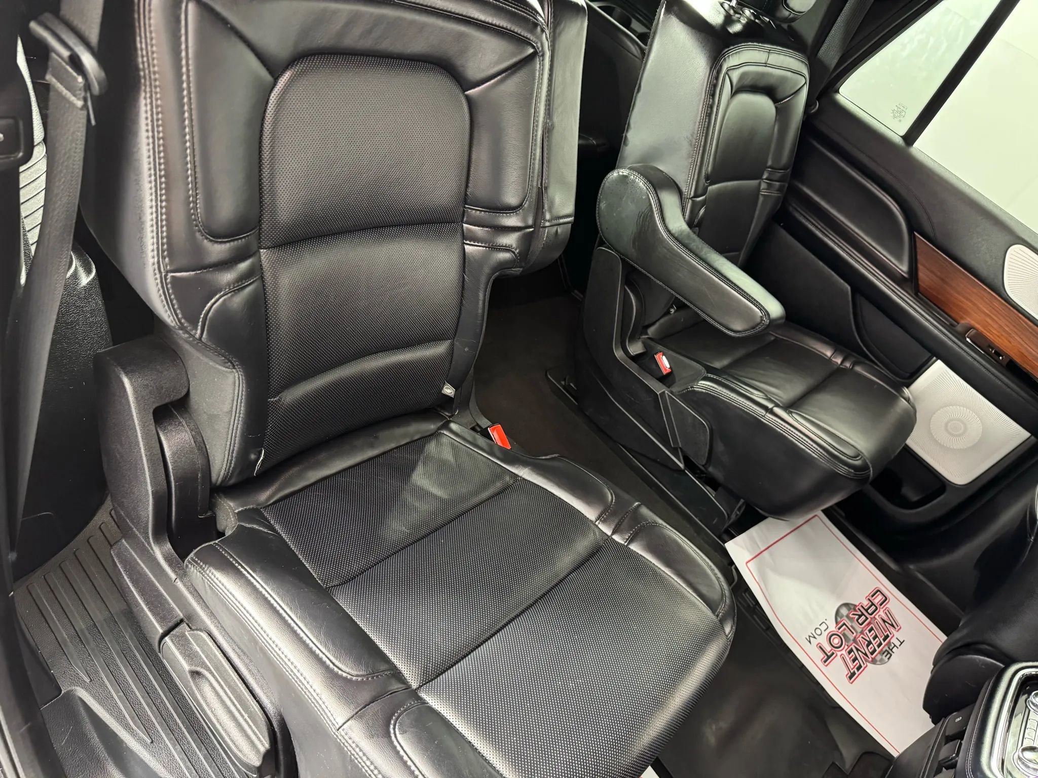 Used 2020 Lincoln Navigator L Reserve w/ Equipment Group 208A Reserve image 40