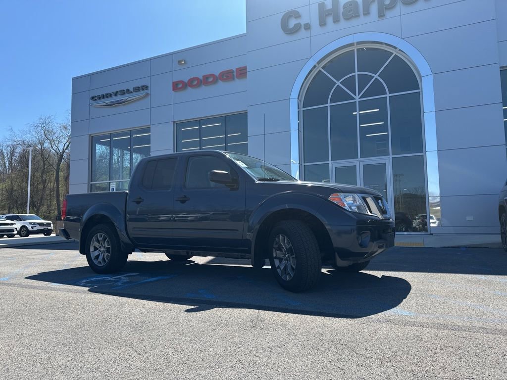 Used 2020 Nissan Frontier SV image 1