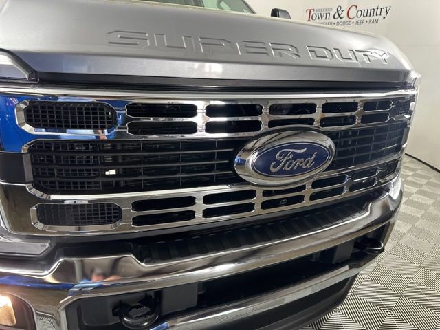 Used 2024 Ford F350 XLT image 5