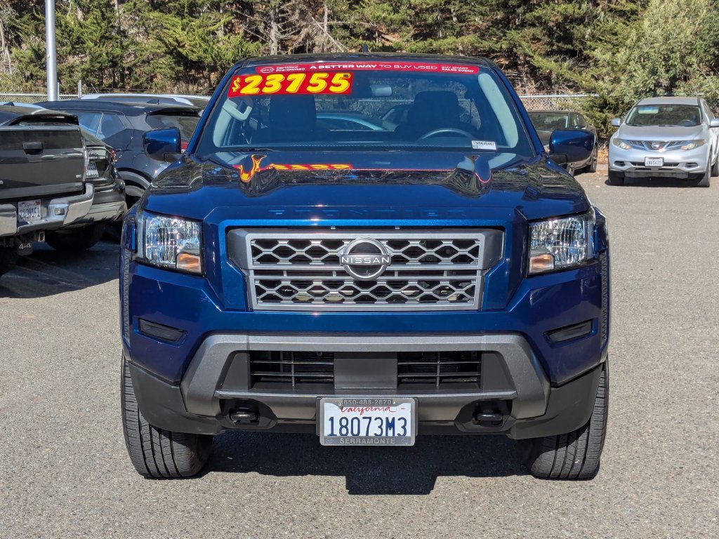 Used 2022 Nissan Frontier SV w/ Technology Package AWD/4WD image 3