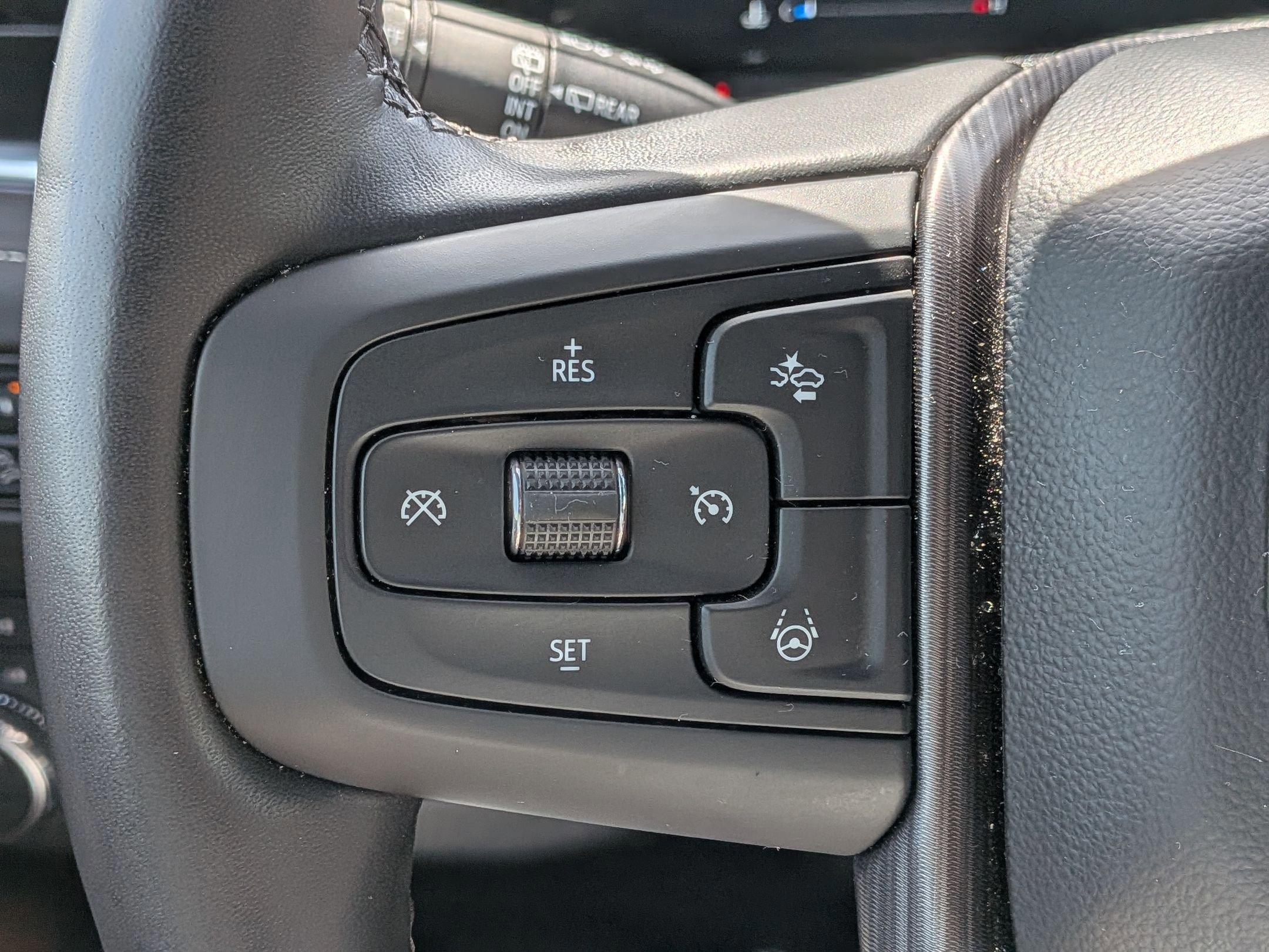 Used 2024 GMC Yukon Denali Ultimate image 20