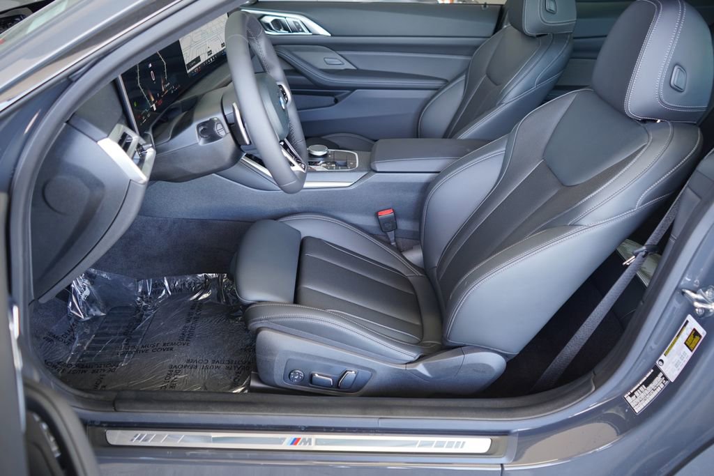 New 2026 BMW 430i Coupe w/ M Sport Package image 10