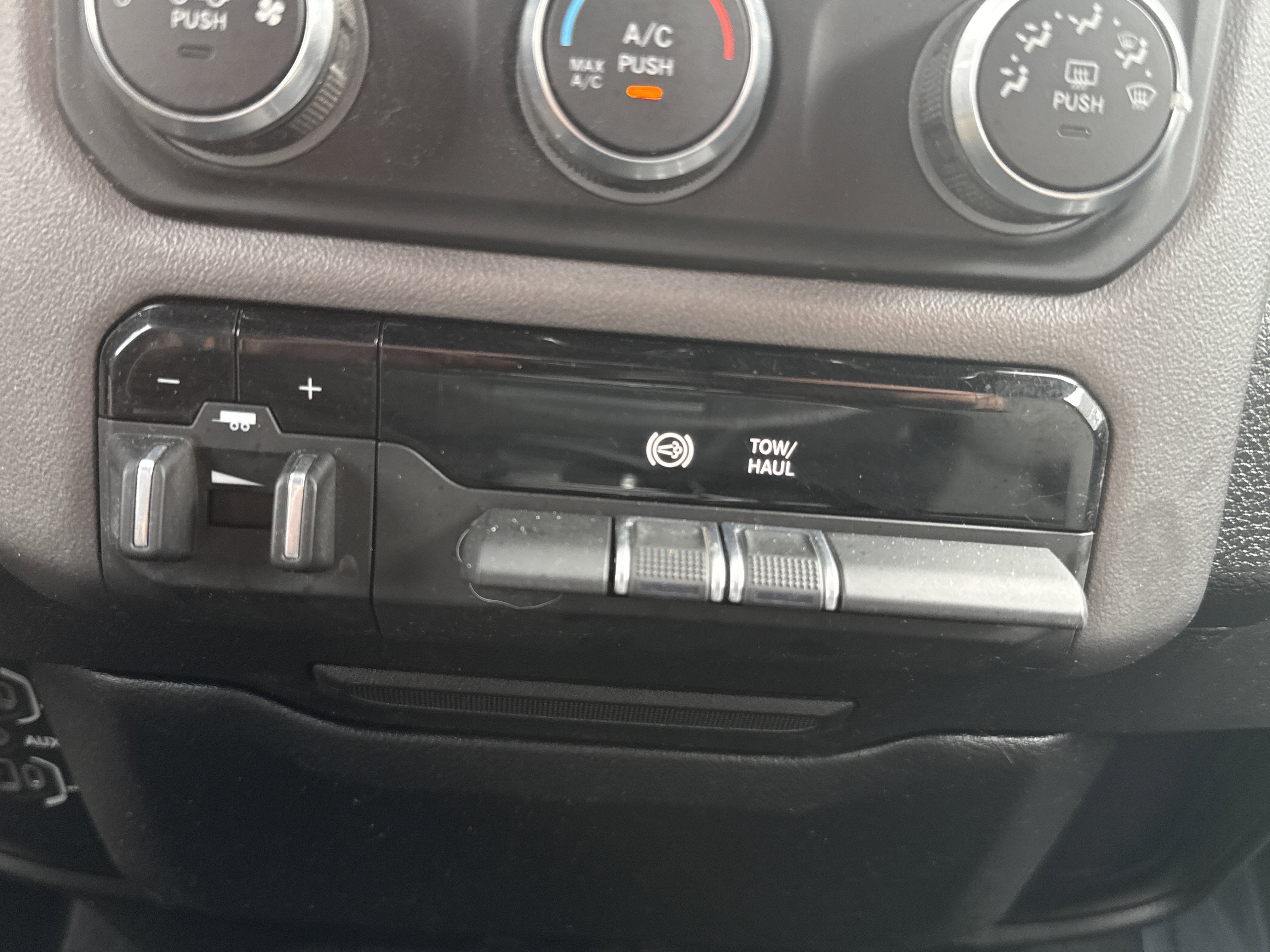 Used 2022 RAM 2500 Big Horn image 21