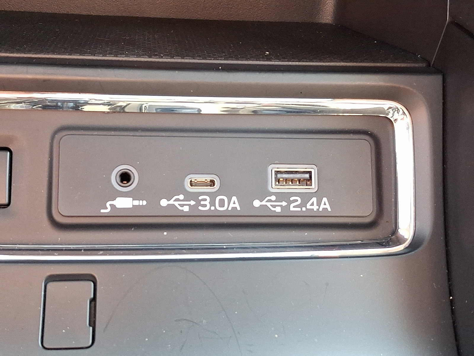 Certified 2025 Subaru Ascent Bronze Edition image 35