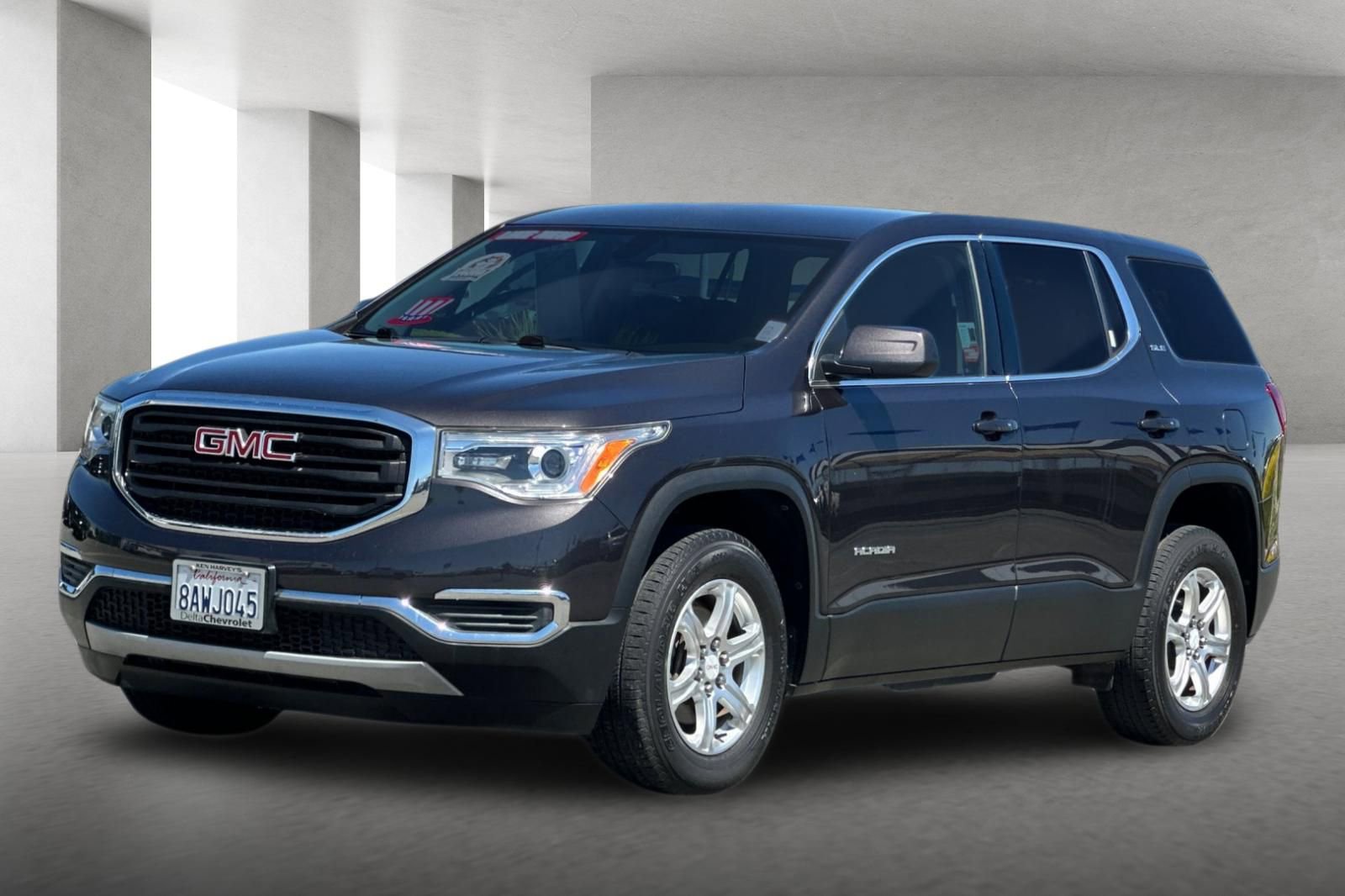 Used 2018 GMC Acadia SLE FWD image 8