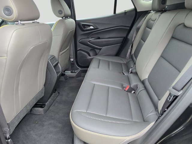 Used 2025 Chevrolet Trax ACTIV w/ Driver Confidence Package FWD image 15