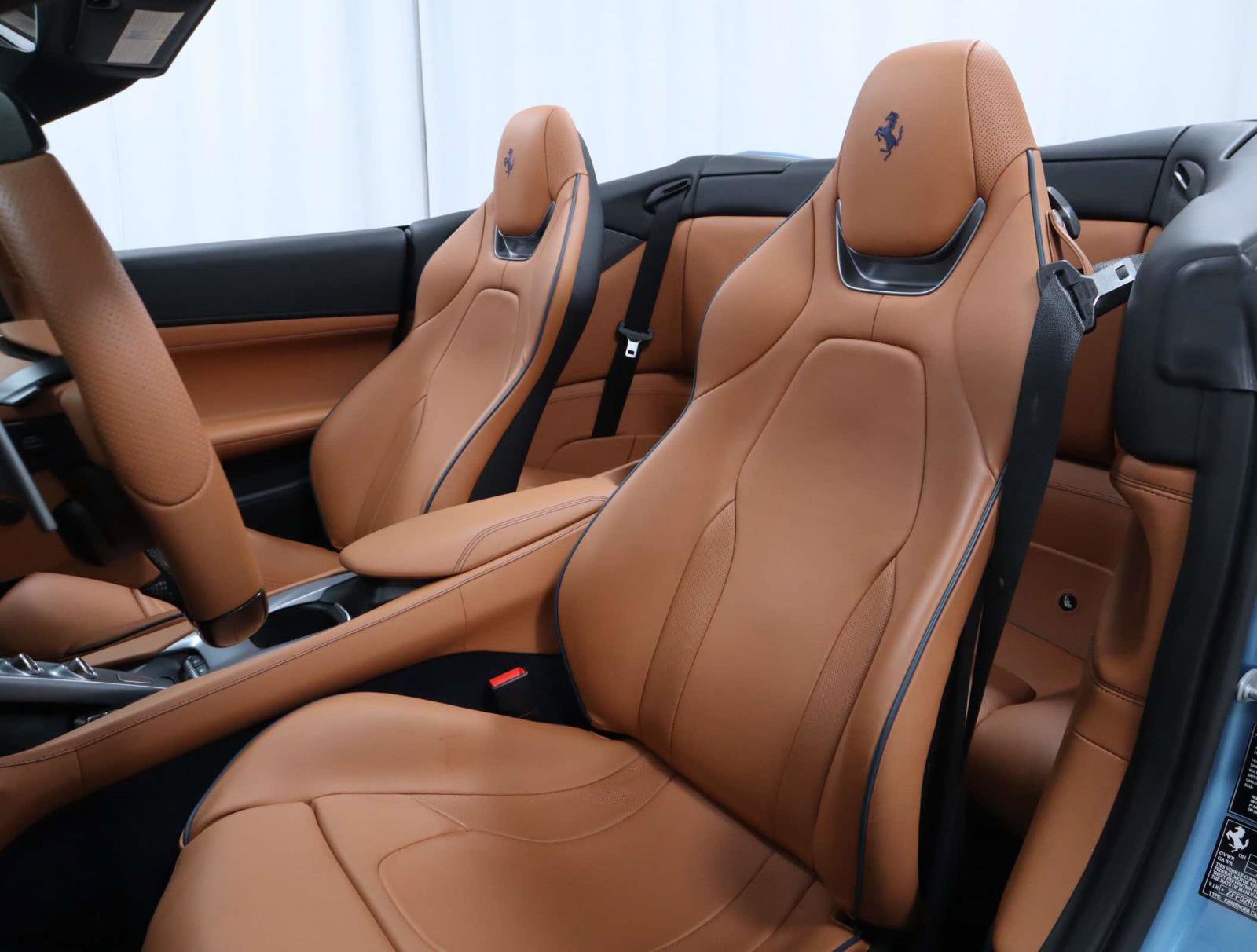 Certified 2022 Ferrari Portofino M image 19