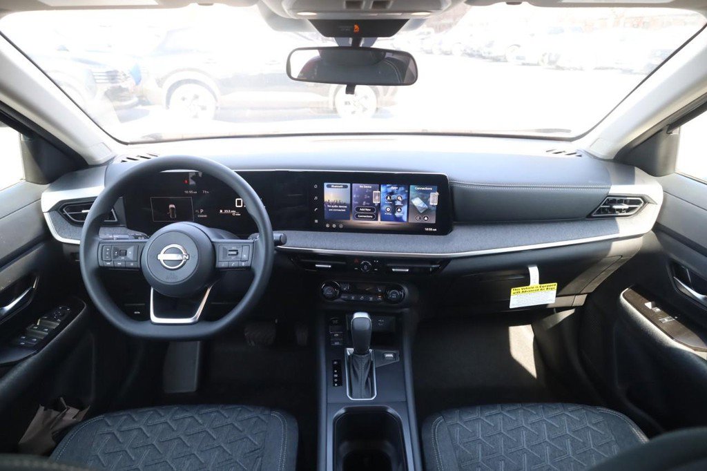 New 2026 Nissan Kicks SV w/ SV Premium Package image 7