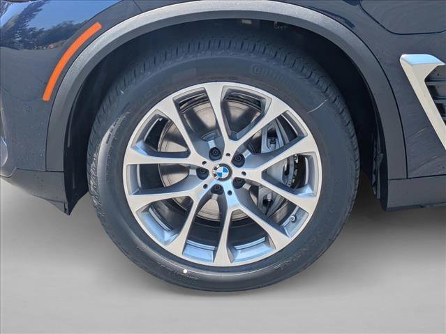 Used 2026 BMW X5 xDrive50e w/ Executive Package image 10