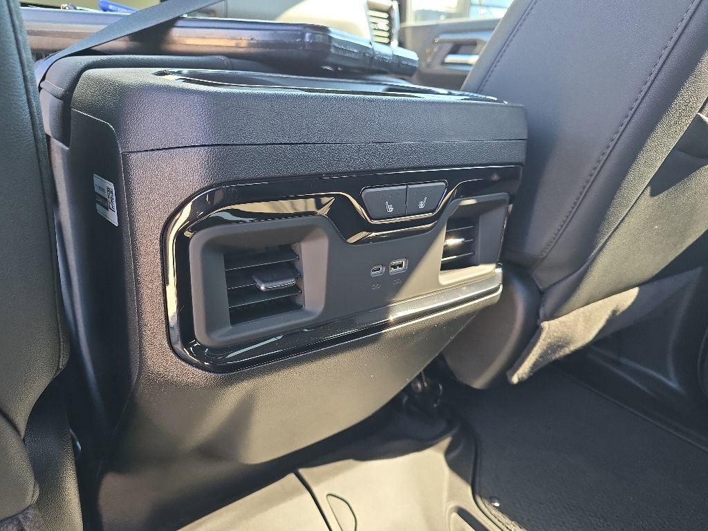 Used 2026 GMC Sierra 2500 AT4 AWD/4WD image 13