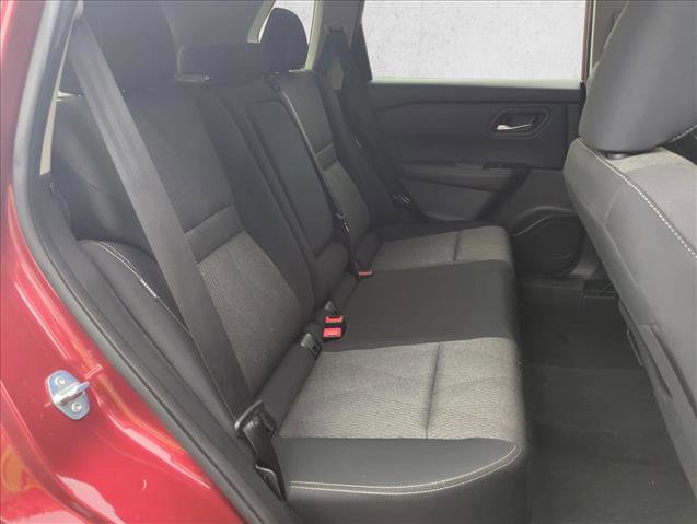 Used 2024 Nissan Rogue SV image 22