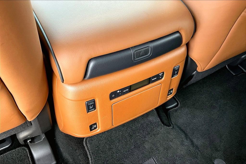 Used 2024 INFINITI QX80 Sensory image 9