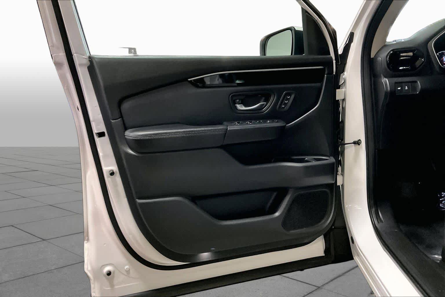 Used 2023 Honda Pilot Touring image 22