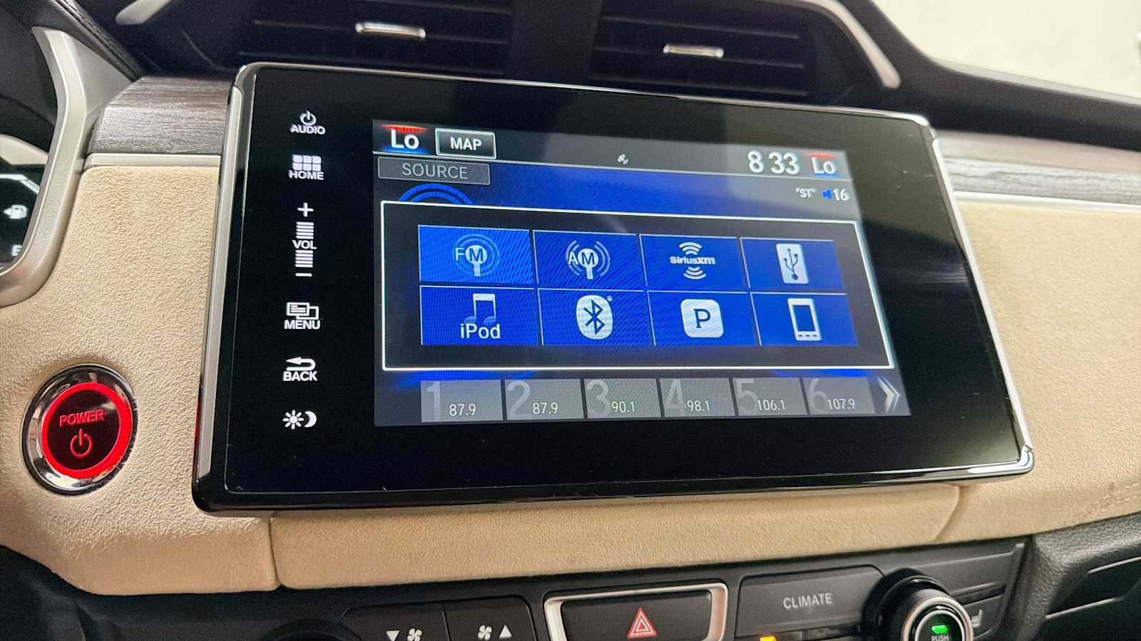 Used 2018 Honda Clarity Touring image 18