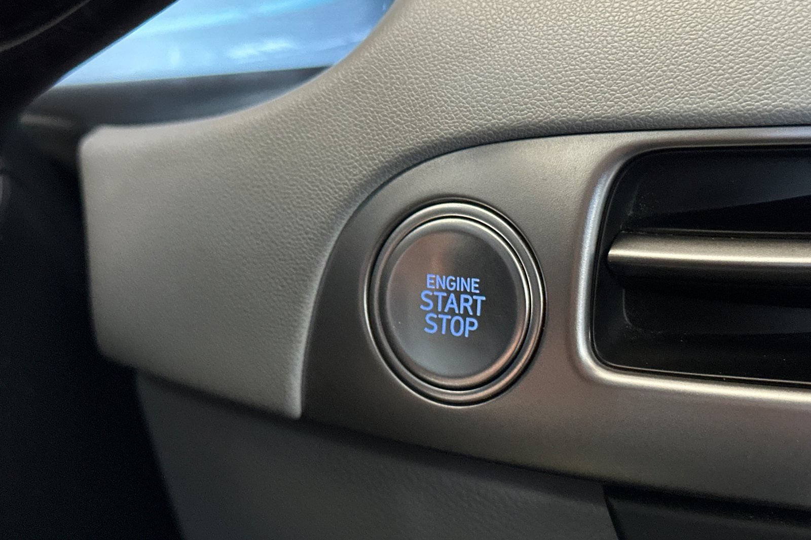 Used 2025 Hyundai Palisade SEL FWD image 25