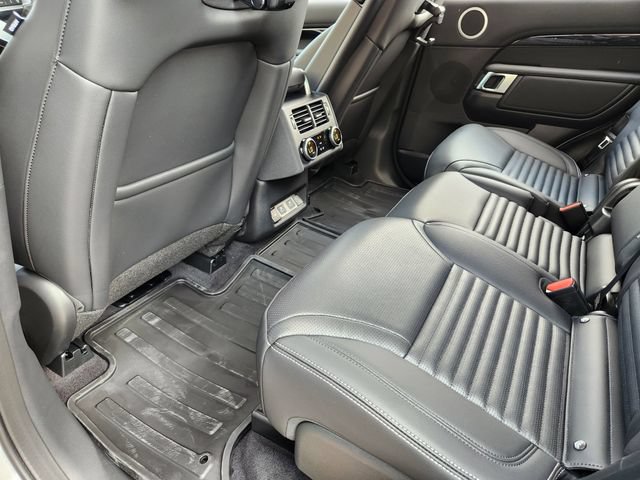 Used 2025 Land Rover Discovery S AWD/4WD image 20