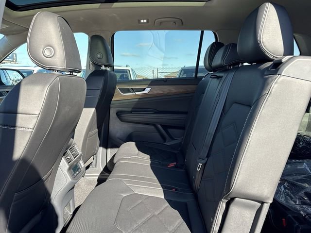 New 2026 Volkswagen Atlas SE FWD image 9